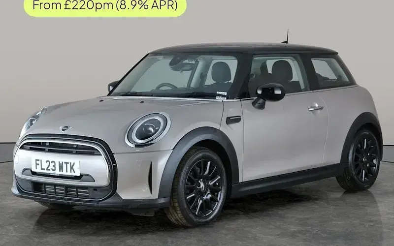 Usado Mini Cooper Classic 136 HP (100 kW) 2022 Citadino