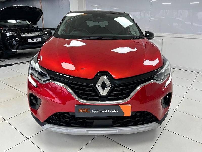Second-hand Renault Captur LIMITED 2022 Roșu SUV