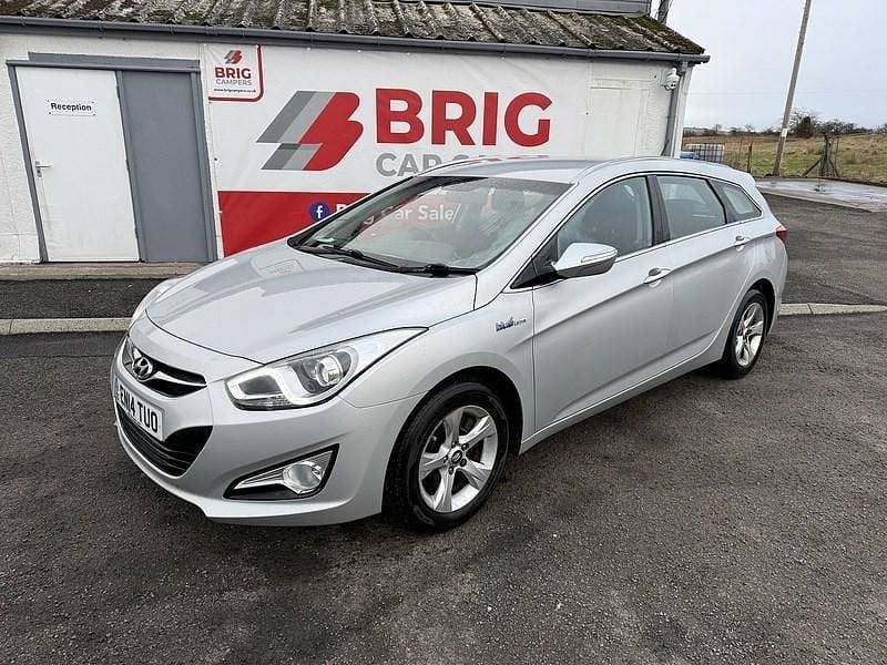 Used Hyundai i40 Active 115 HP (84 kW) 2014 Silver Estate