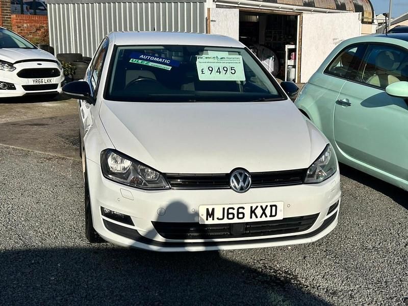 Begagnad VW Golf VII Edition 110 HK (80 kW) 2016 Vit Halvkombi