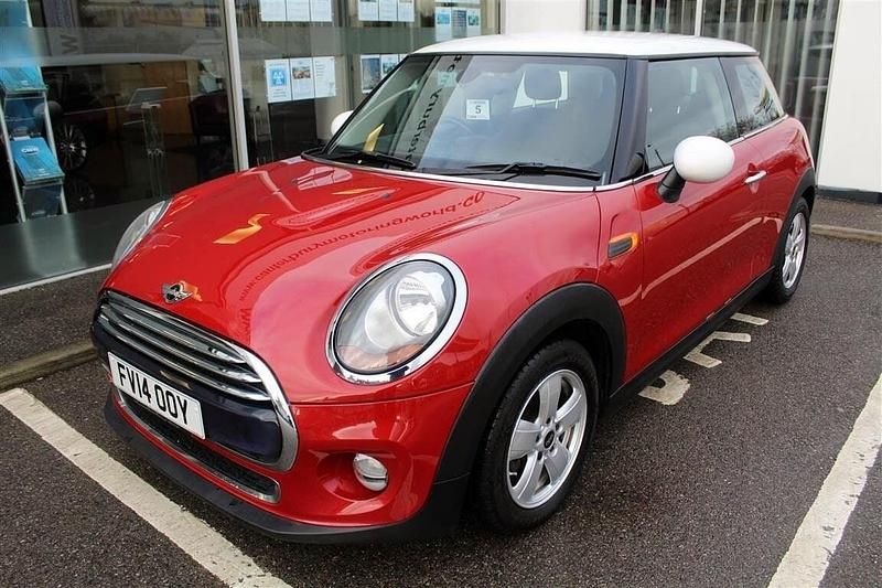 Used Mini Cooper Hatch 2014 Red Hatchback