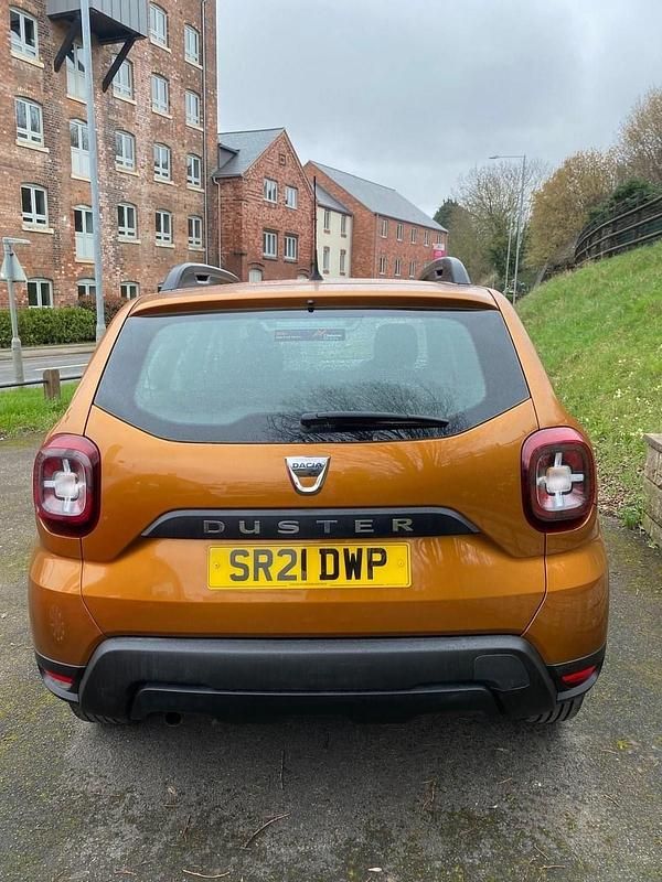 Usado Dacia Duster Essentiel 90 CV (66 kW) 2021 Naranja SUV
