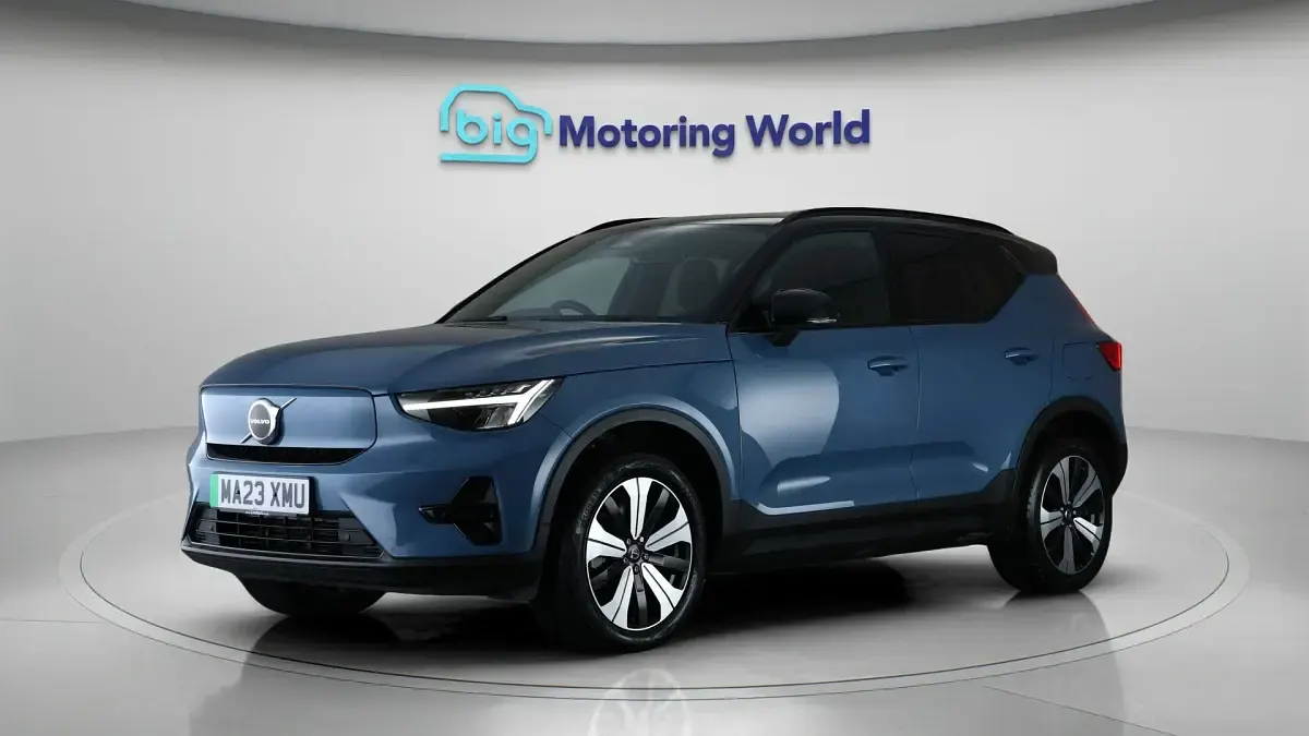 Used Volvo XC40 Core 300 kW (408 HP) 2022 Blue SUV