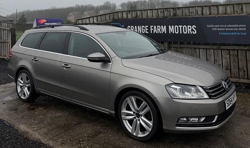 Used VW Passat Executive 140 HP (102 kW) 2014 Brown Estate
