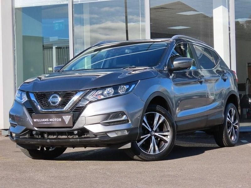 Grey Used 2020 Nissan Qashqai N-Connecta SUV | £9,795 (Good price) - Image 1/4