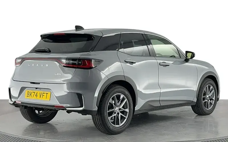 Używany Lexus LBX 136 KM (100 kW) 2026 SUV