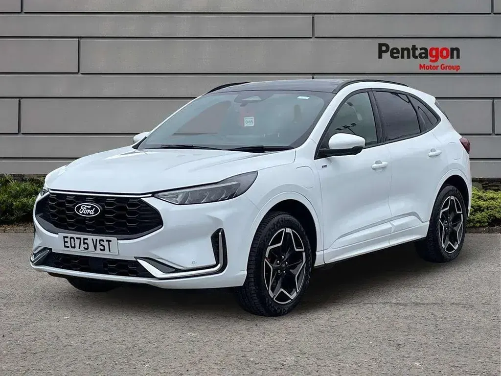 Used Ford Kuga ST-Line X 239 HP (175 kW) 2025 White SUV