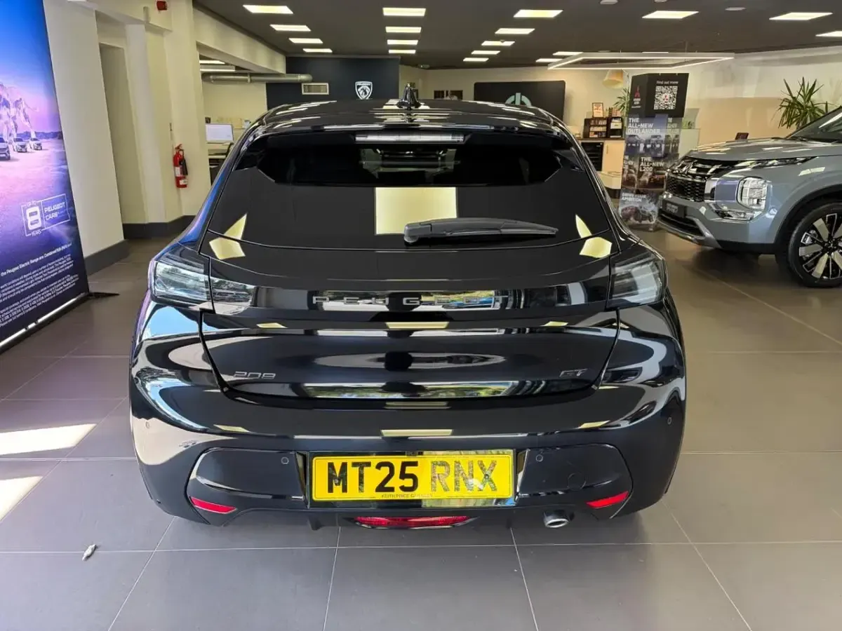 Used Peugeot 208 GT 99 HP (72 kW) 2025 Black Hatchback