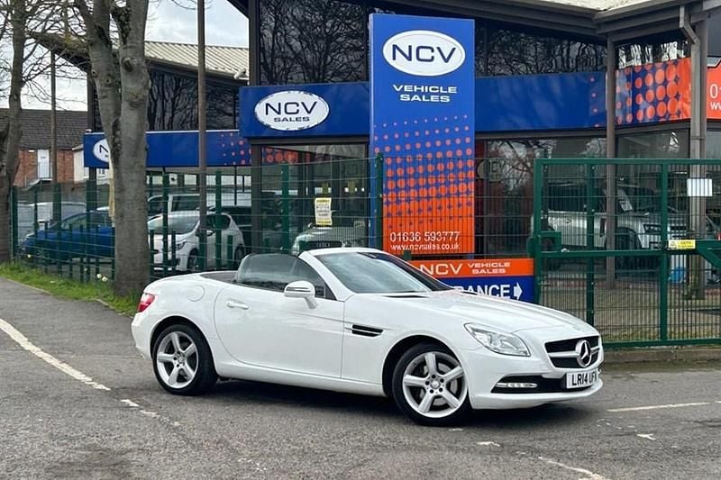 Used Mercedes SLK250 2014 White Cabriolet