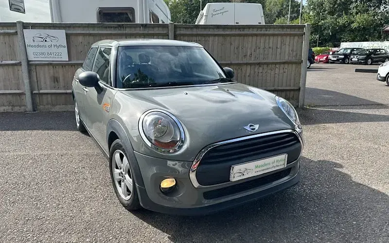 Used Mini ONE Hatch 102 HP (75 kW) 2017 Hatchback