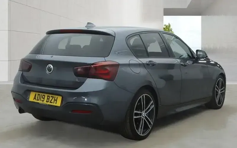 Used BMW 118 Efficient Dynamics 136 HP (100 kW) 2019 Grey Hatchback