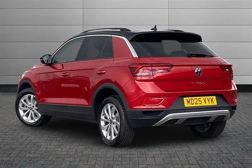 Używany VW T-Roc Match 115 KM (84 kW) 2025 Czarny SUV