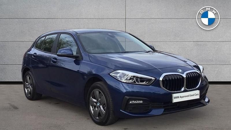 Used BMW 118 Sport Line 134 HP (98 kW) 2023 Blue Hatchback