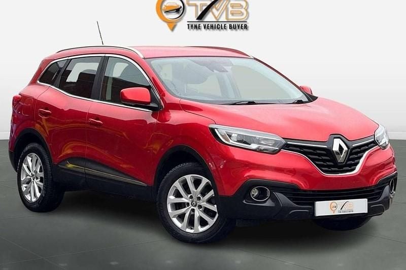 Red Used 2017 Renault Kadjar Dynamique SUV | £5,795 (Fair price) - Image 1/1