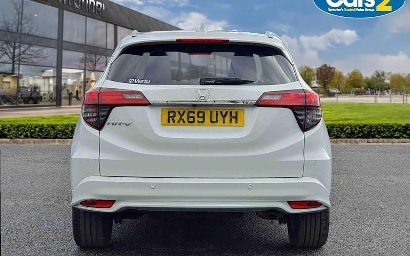 Second-hand Honda HR-V Hybrid 131 CP (96 kW) 2021 SUV