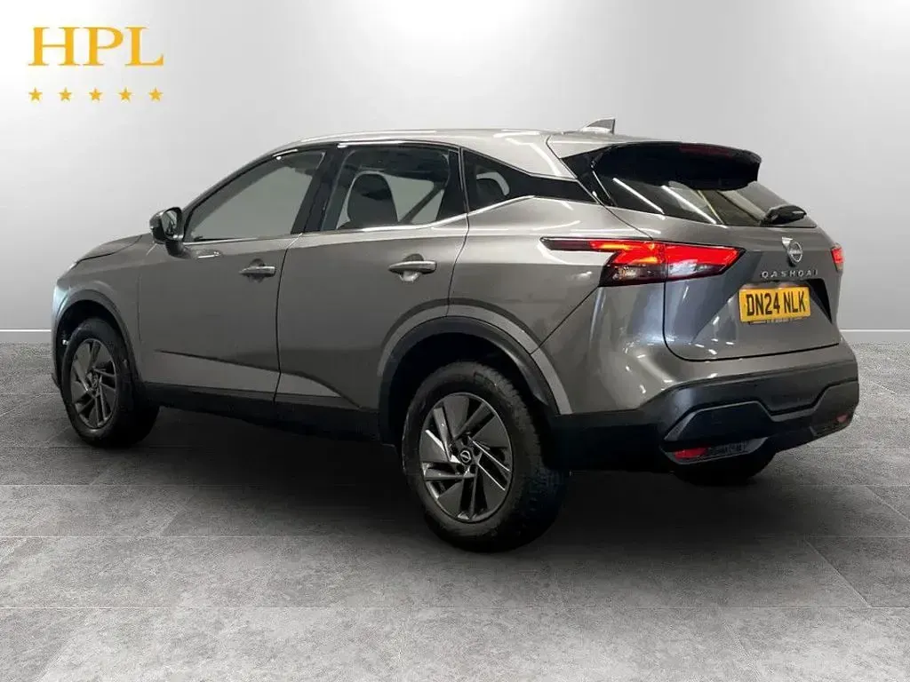 Used Nissan Qashqai Acenta Premium 140 HP (102 kW) 2024 Grey SUV