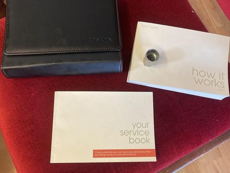 Used Honda Jazz ES 2015 Grey Hatchback