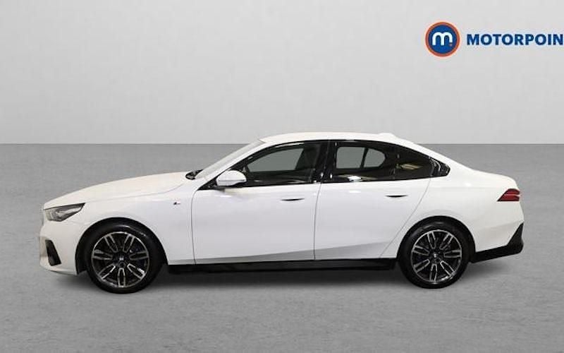 Used BMW 520 M Sport 208 HP (152 kW) 2025 White Sedan