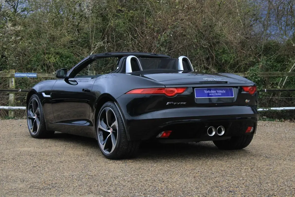 Używany Jaguar F-Type Supercharged 2015 Czarny Kabriolet