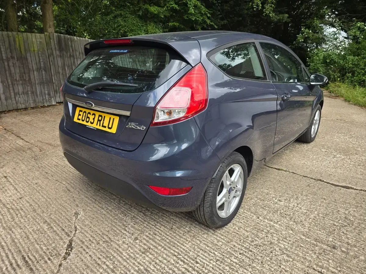 Used Ford Fiesta Zetec 82 HP (60 kW) 2013 Grey Hatchback