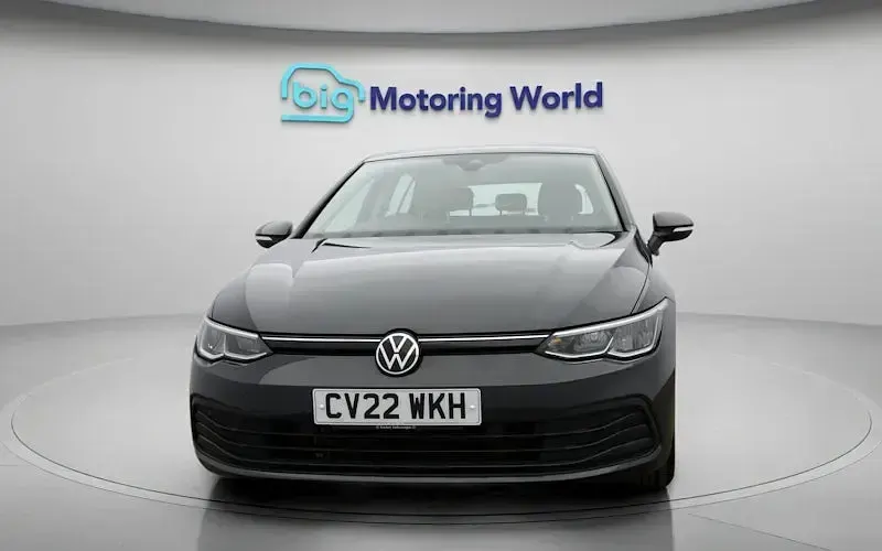 Used VW Golf VIII Life 131 HP (96 kW) 2024 Hatchback