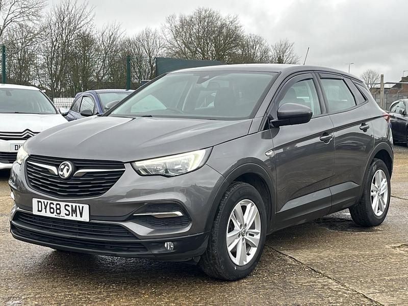 Used Vauxhall Grandland X 130 HP (95 kW) 2018 Grey SUV