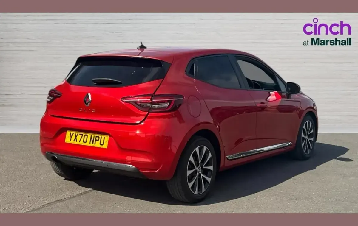 Used Renault Clio Iconic 100 HP (73 kW) 2020 Red Hatchback