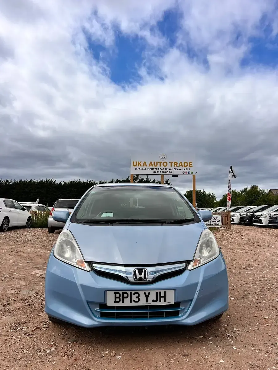 Used Honda Fit Hybrid 2013 Blue Hatchback