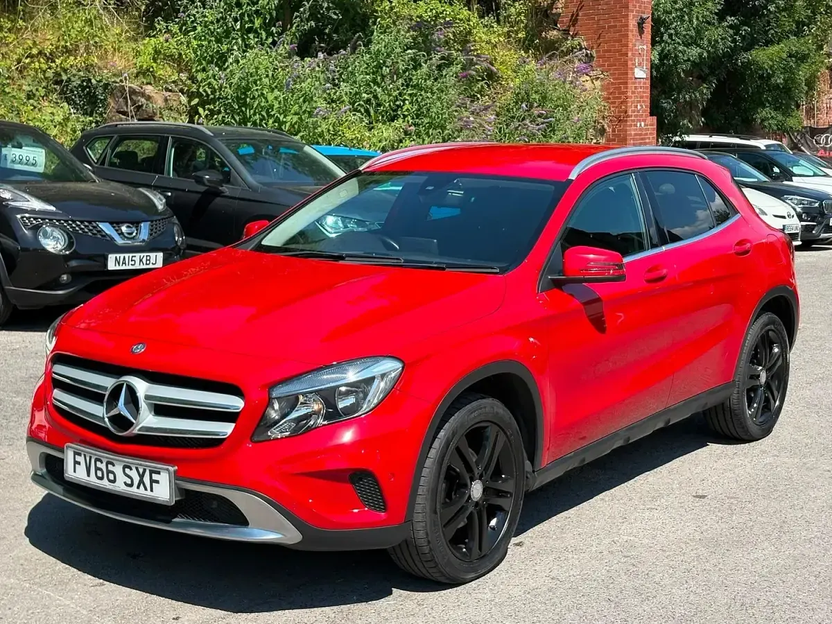 Used Mercedes GLA200 Executive 2016 Red SUV