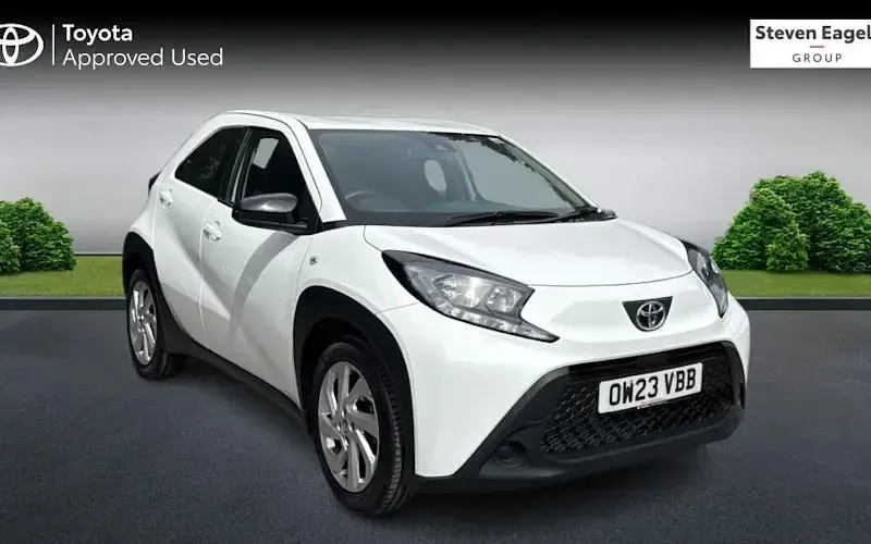 Used Toyota Aygo X PURE 72 HP (52 kW) 2025 SUV