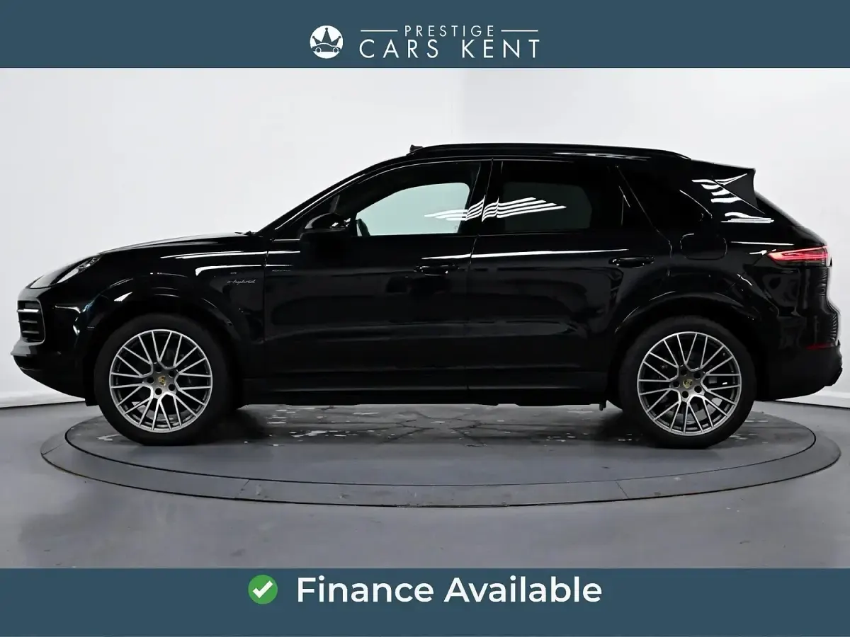 Used Porsche Cayenne Platinum Edition 2022 Black SUV