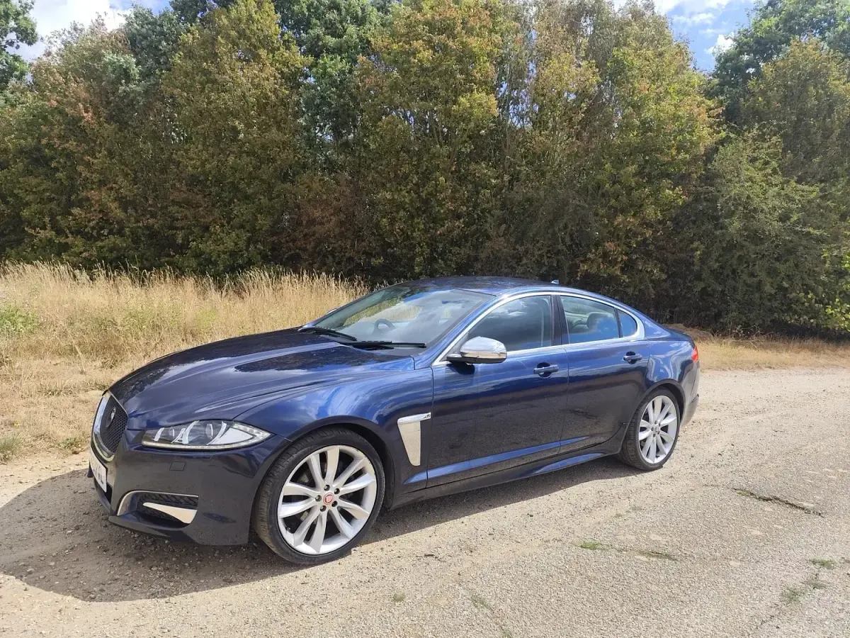 Used Jaguar XF 197 HP (144 kW) 2013 Blue Sedan