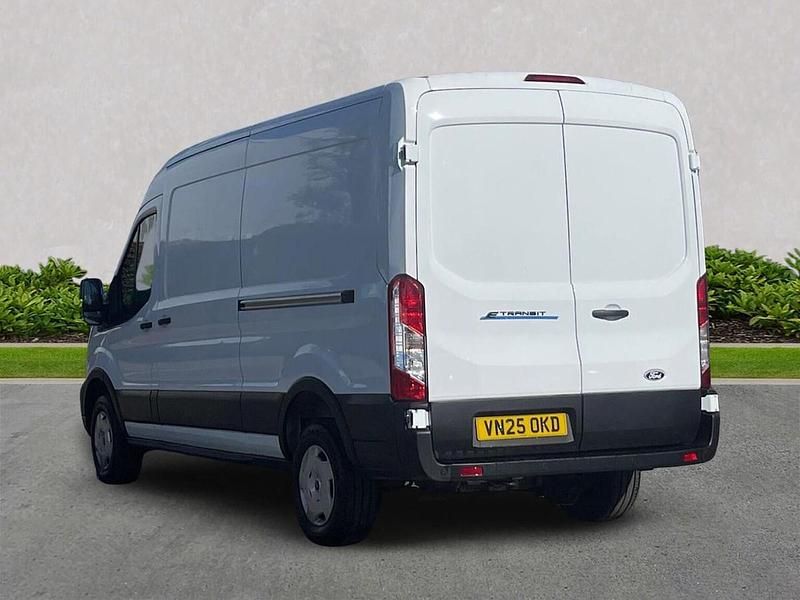 Ny Ford E-Transit 67 kW (92 HK) 2025 Vit Van