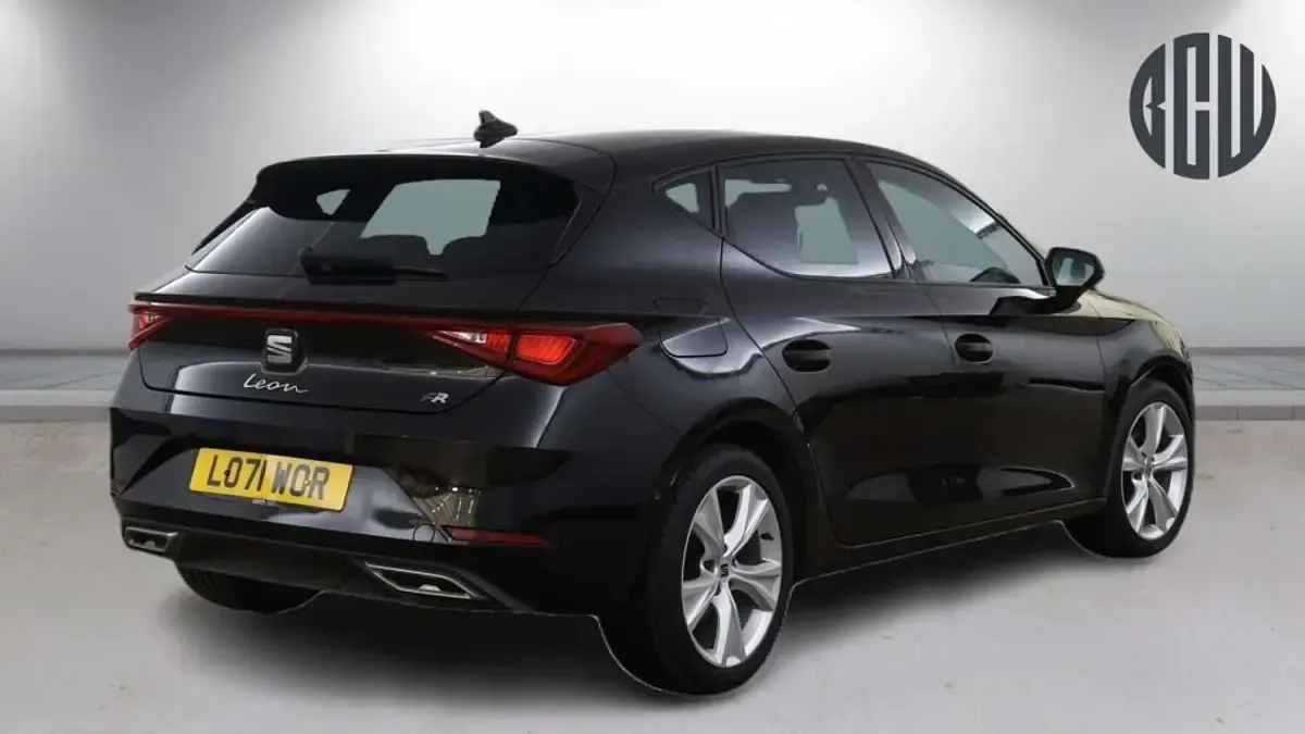 Used Seat Leon FR 130 HP (95 kW) 2022 Black Hatchback