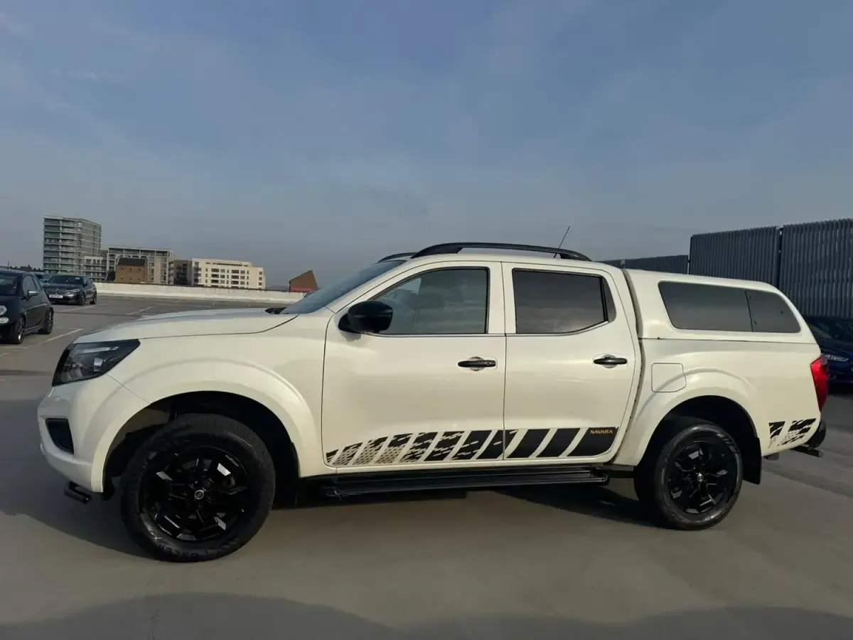 Begagnad Nissan Navara N-Guard 190 HK (139 kW) 2019 Vit Pickup