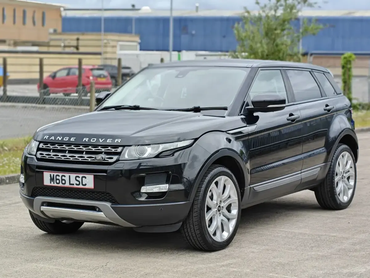 Used Land Rover Range Rover evoque Pure 187 HP (137 kW) 2013 Black SUV