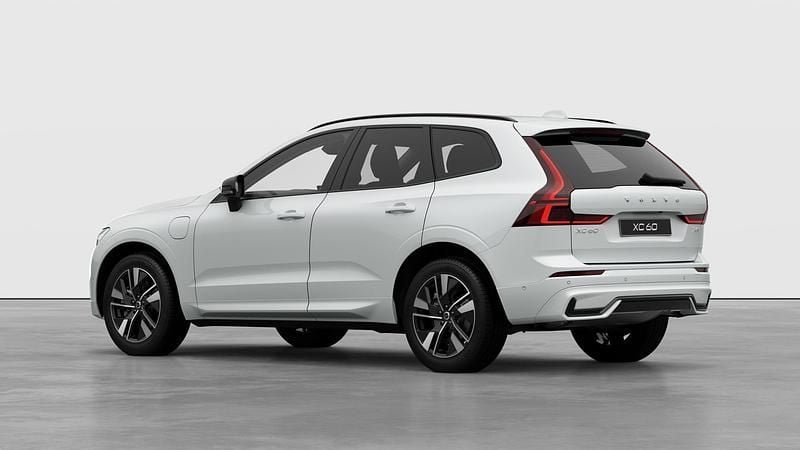 New Volvo XC60 Plus 334 HP (245 kW) 2026 Ice white SUV