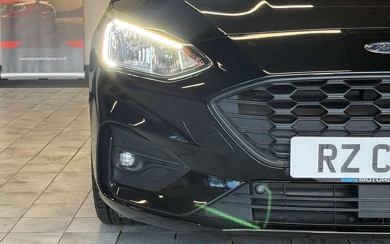 Used Ford Focus ST-Line X 125 HP (91 kW) 2019 Black Hatchback