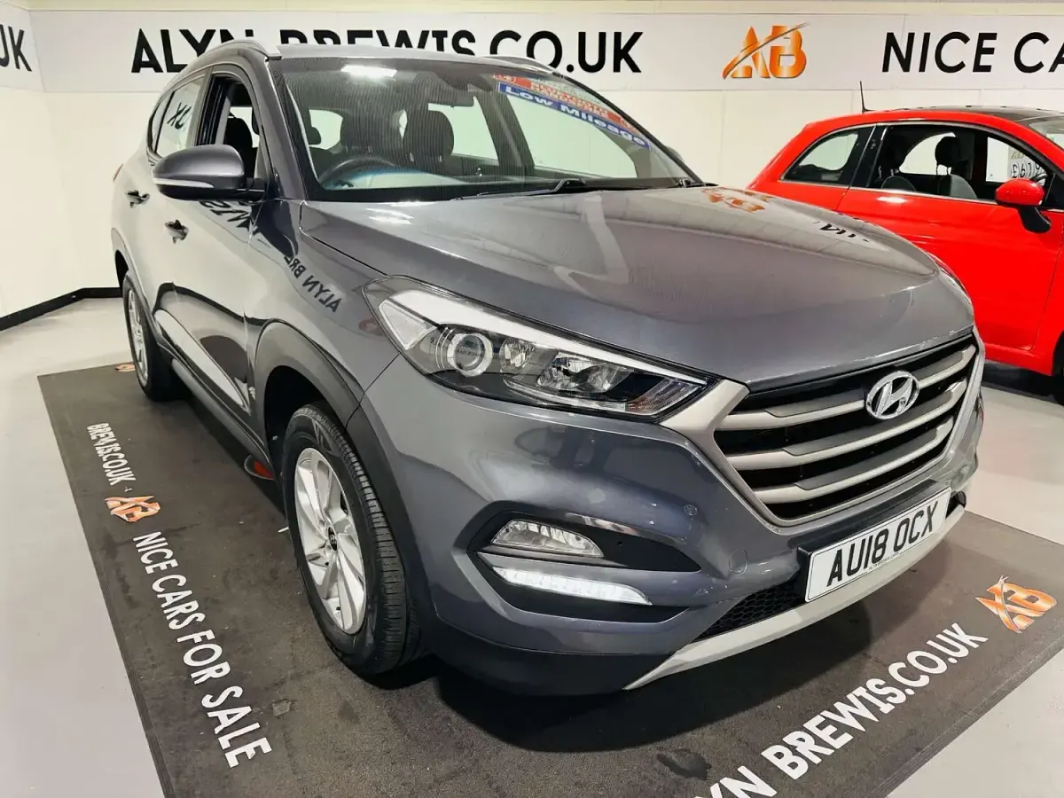 Used Hyundai Tucson SE 177 HP (130 kW) 2018 Grey SUV