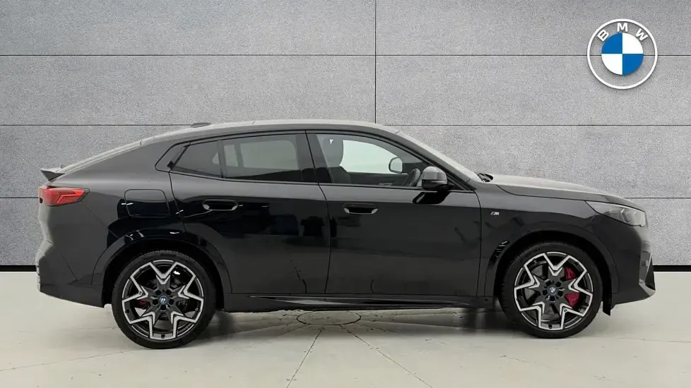Used BMW iX2 M Sport 147 kW (201 HP) 2025 Black SUV
