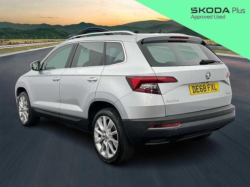 Used Skoda Karoq 85 HP (62 kW) 2018 Brilliant silver metallic SUV