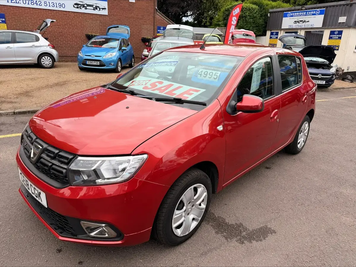 Used Dacia Sandero Lauréate 90 HP (66 kW) 2018 Red Hatchback