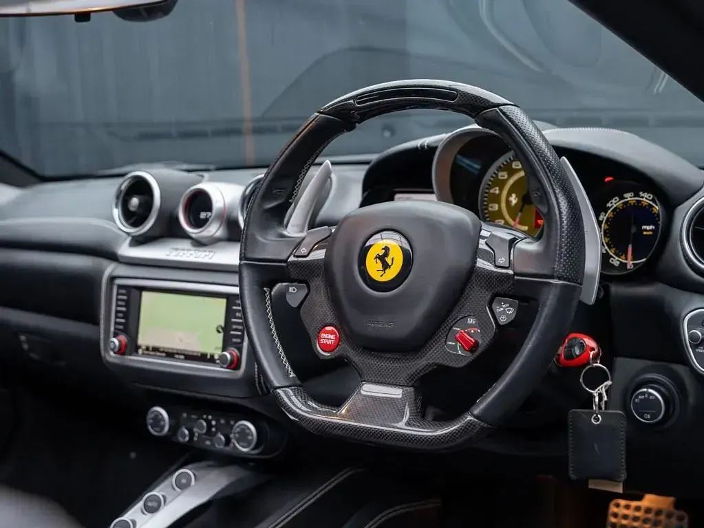 Used Ferrari California 560 HP (411 kW) 2017 Grey Cabriolet