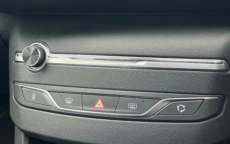 Used Peugeot 308 SW Allure 131 HP (96 kW) 2021 Grey Estate