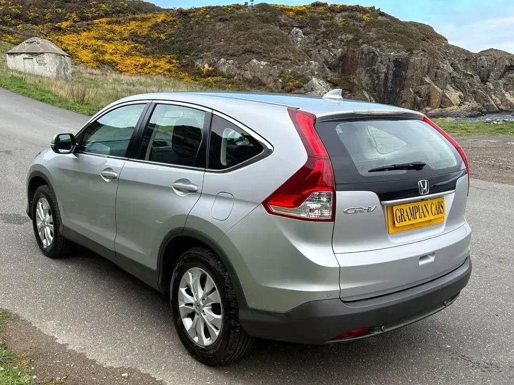 Usado Honda CR-V SE 155 CV (114 kW) 2014 Plateado SUV
