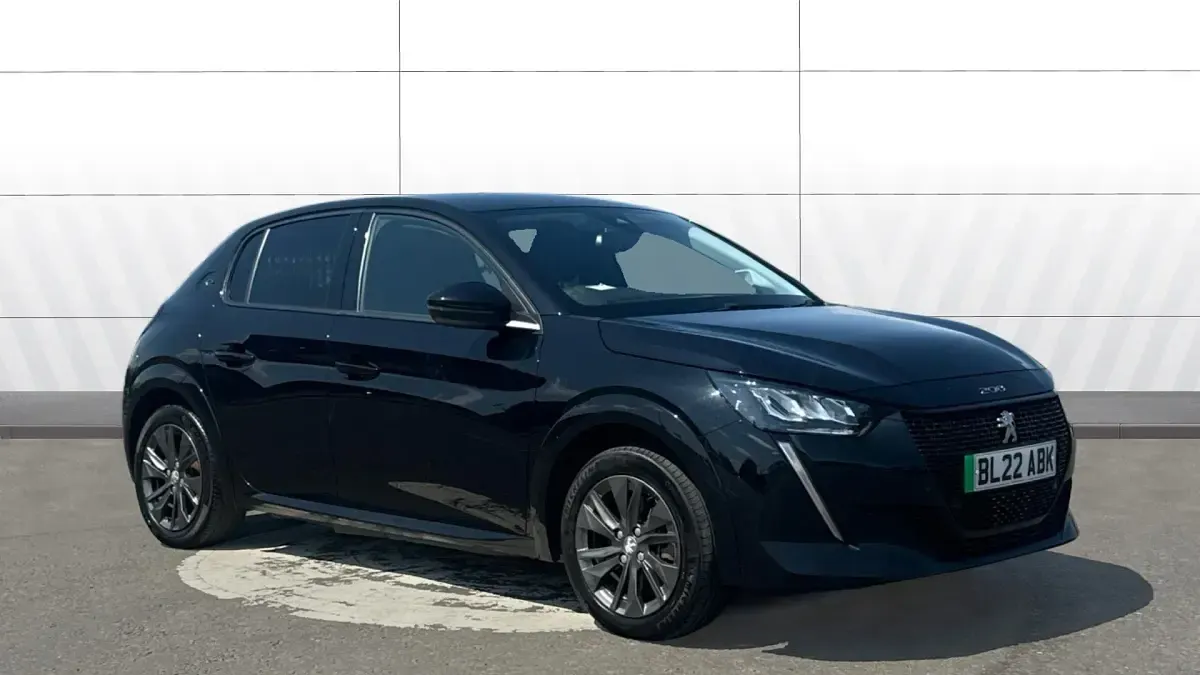 Used Peugeot e-208 Allure Premium 100 kW (136 HP) 2022 Hatchback