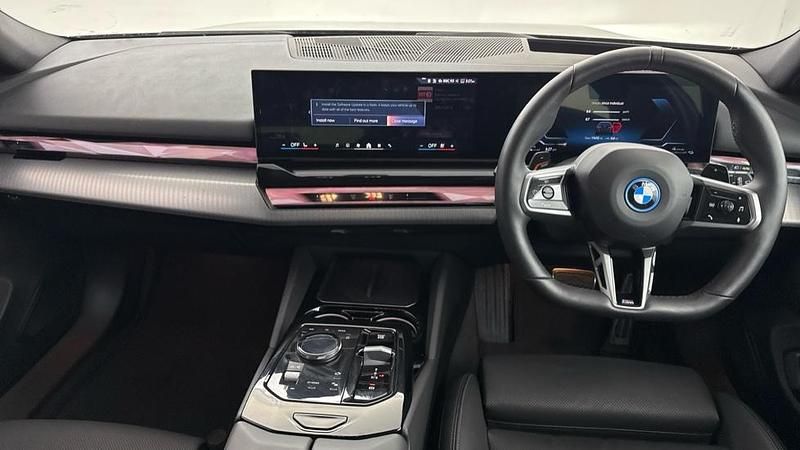 Used BMW 530e M Sport 295 HP (216 kW) 2025 Grey Estate