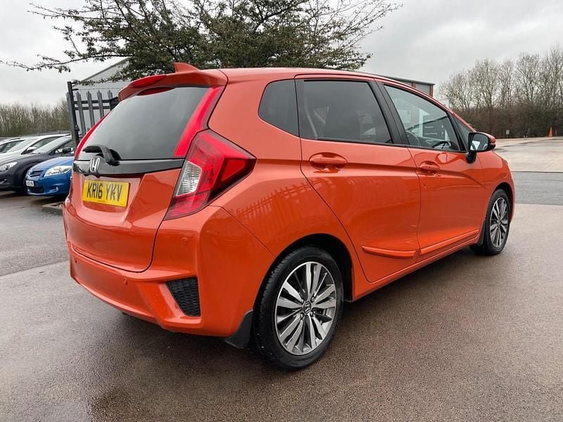 Used Honda Jazz EX 102 HP (75 kW) 2016 Orange Hatchback