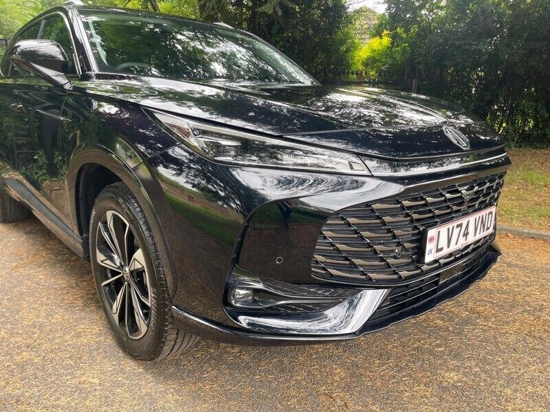 Black New 2024 MG HS Trophy SUV | £15,148 (Super price) - Image 1/4