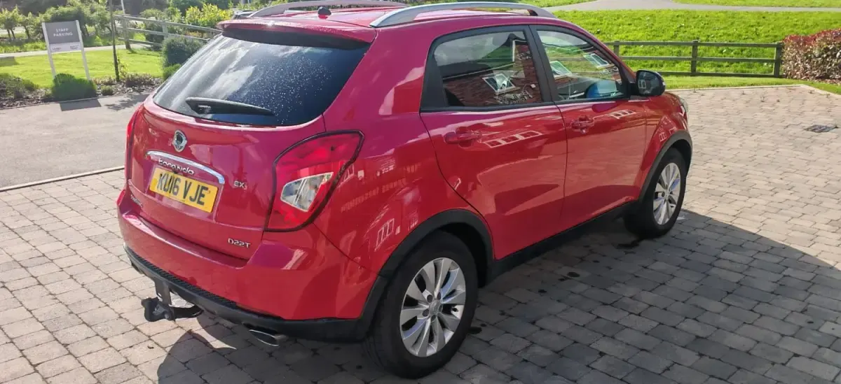 Używany SsangYong Korando 178 KM (130 kW) 2016 Czerwony SUV